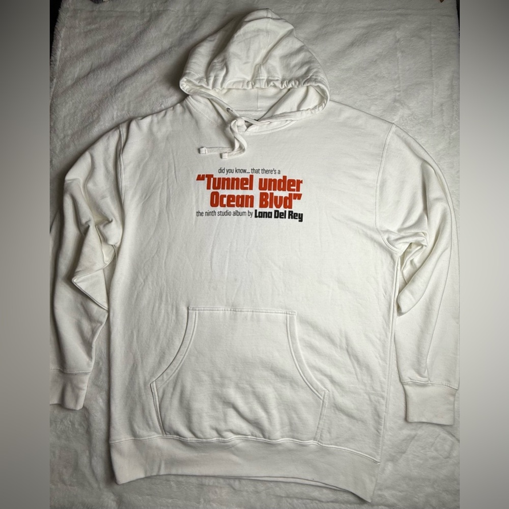 Official Lana Del Rey White 'Tunnel under Ocean Blvd' Graphic Hoodie - Picture 8 of 9